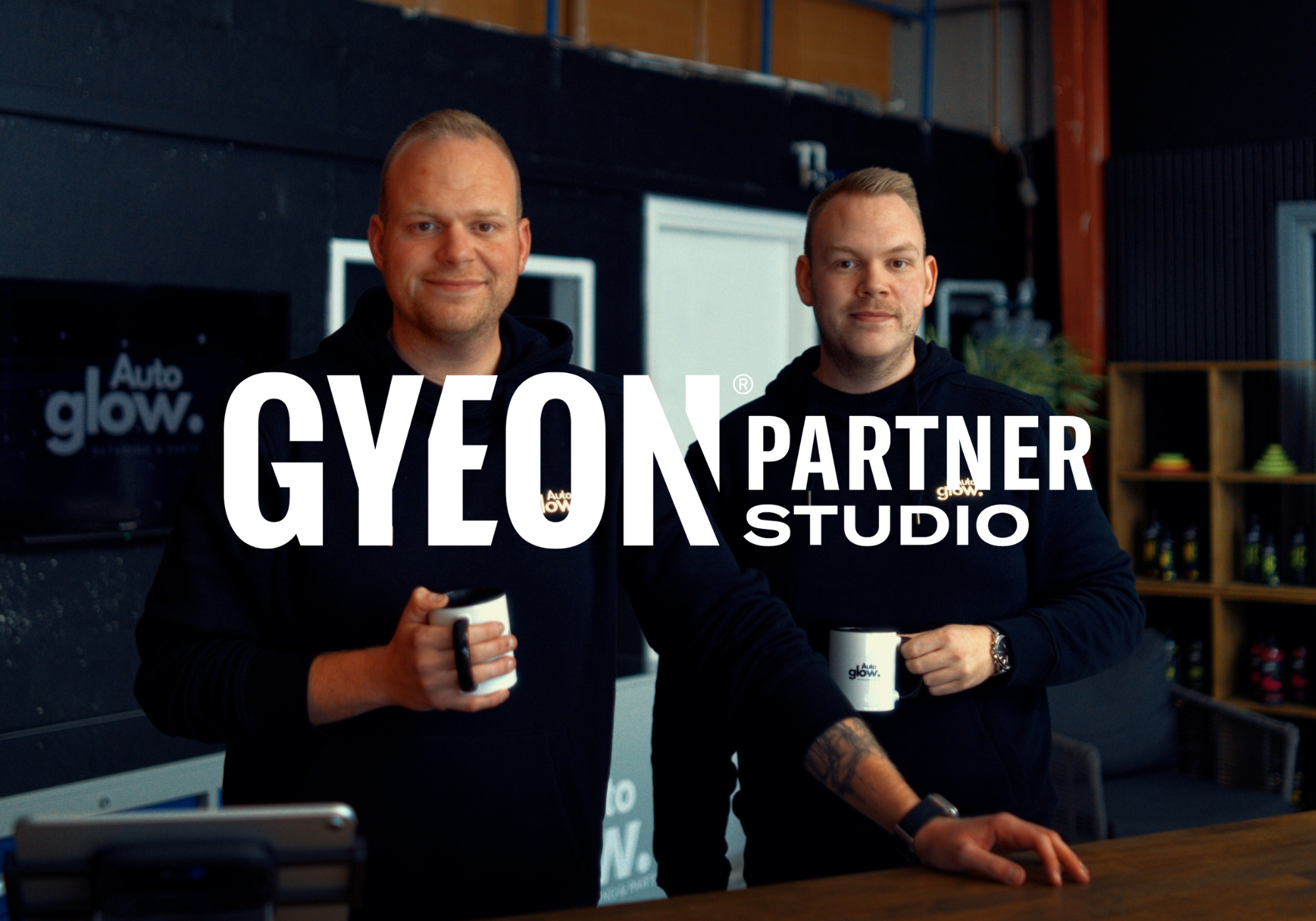 Autoglow teamet – Mads og Troels – som GYEON Certificeret Detailing Center og officiel dansk distributør af GYEON bilpleje